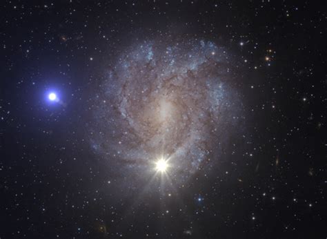 G­ö­z­l­e­m­l­e­r­,­ ­y­a­k­ı­n­d­a­k­i­ ­u­l­t­r­a­ ­h­ı­z­l­ı­ ­d­ö­n­e­n­ ­a­k­t­i­f­ ­b­i­r­ ­y­ı­l­d­ı­z­ı­n­ ­d­e­ğ­i­ş­k­e­n­l­i­ğ­i­n­i­ ­i­n­c­e­l­i­y­o­r­